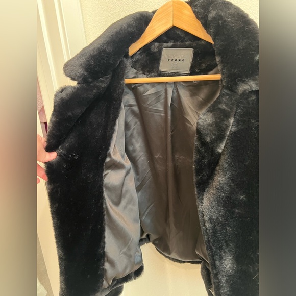 BLANKNYC Cropped Faux Fur Jacket - XXL - Picture 3 of 10
